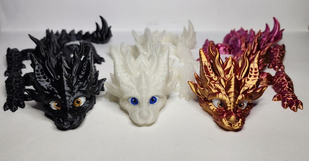 Articulated 3D-Printed Dragon Toy: Hand-Painted Eyes, Gold &...
